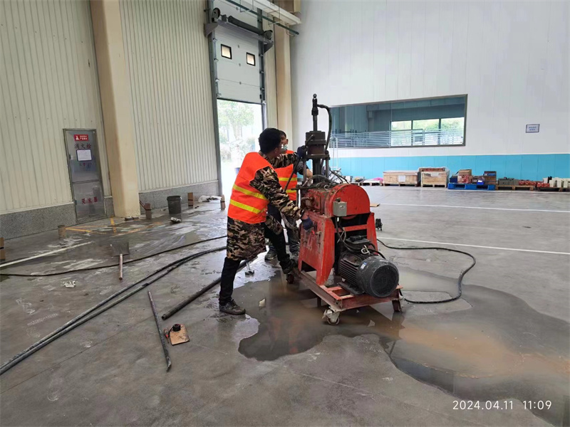 榆树厂房地面下沉塌陷注浆加固施工